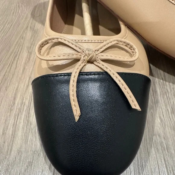 JCrew NEW Classic Two-Tone Ballet Flats in Beige and Black Bow | size 11 - Picture 3 of 11